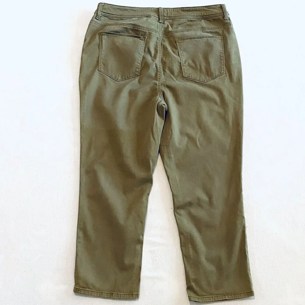 Chico's jeans Women's 1.5 olive green cropped stretch comfortable versatile